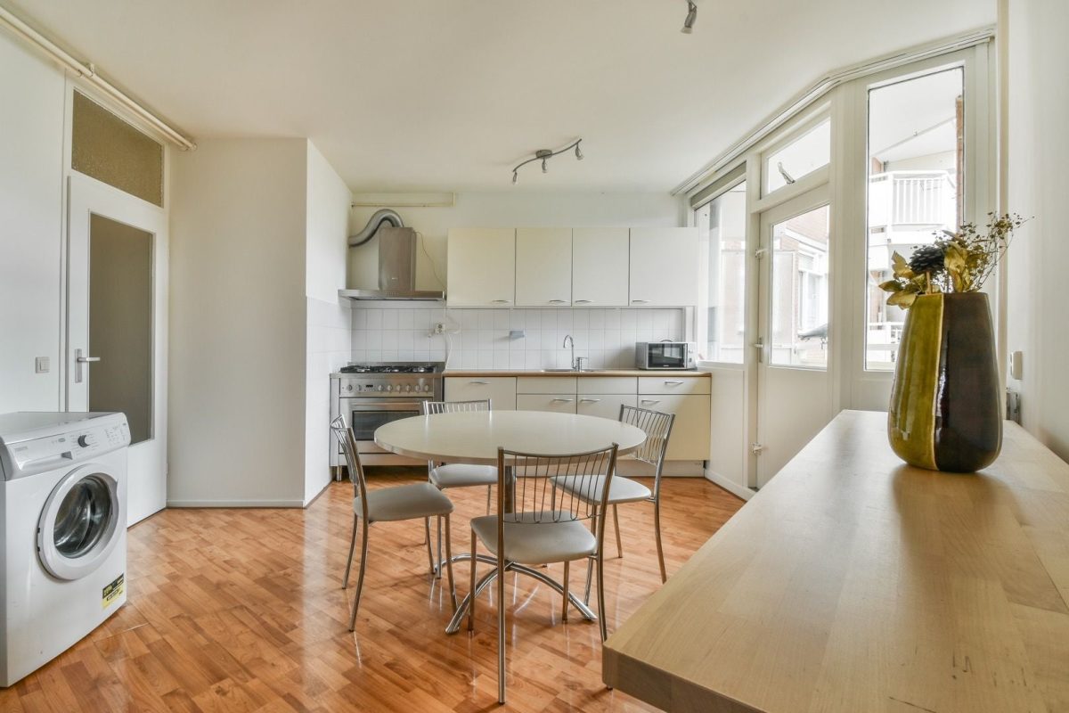 64e77106c1cdb_64e7708bb4d59-amsterdamriouwstraat-c02c_4